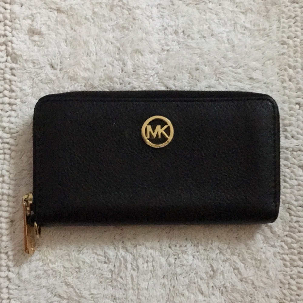 Michael Kors wallet